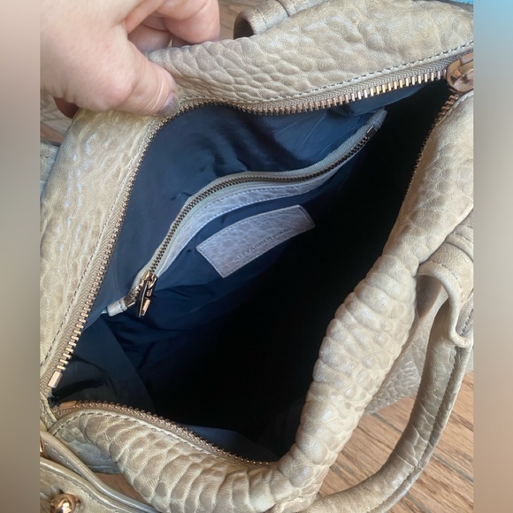 ALEXANDER WANG large Rocco Latte Bag Rosegold Hardware Long Strap  Perfect - Picture 12 of 16